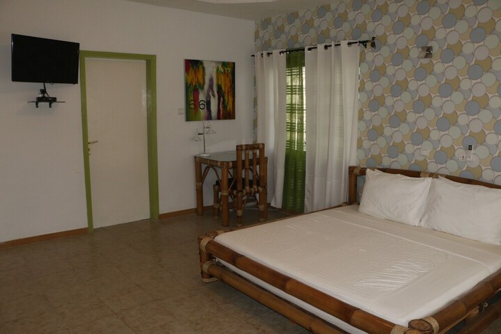 Room 20 of 40