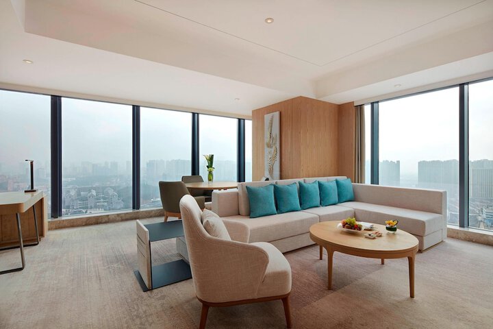 Room 15 of 46