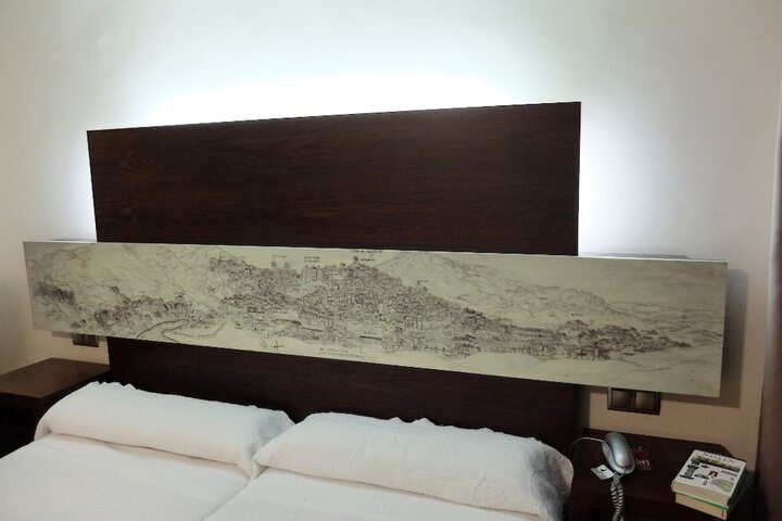 Room 6 of 43