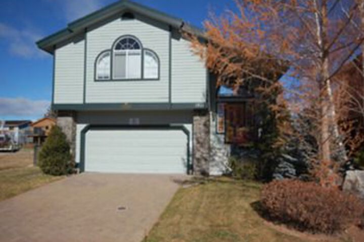Photo of 1931 Kokanee 3 Bedroom Home by RedAwning