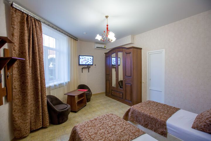 Room 19 of 64