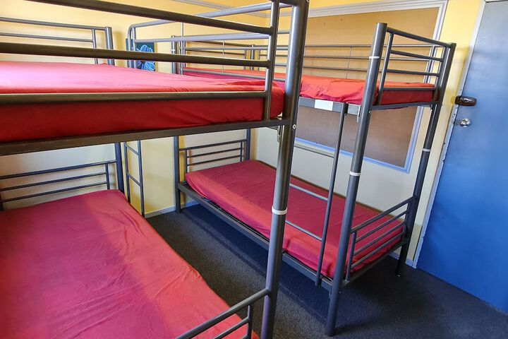 Room 5 of 28