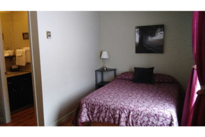 Room 15 of 32