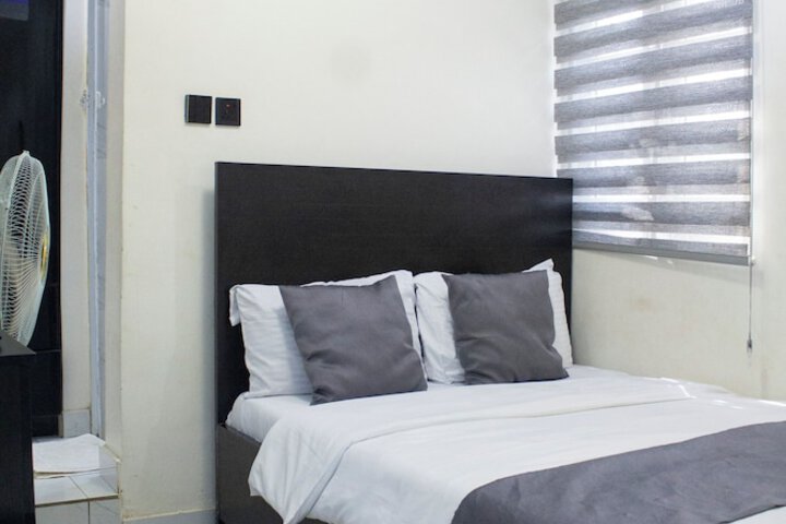 Room 7 of 22
