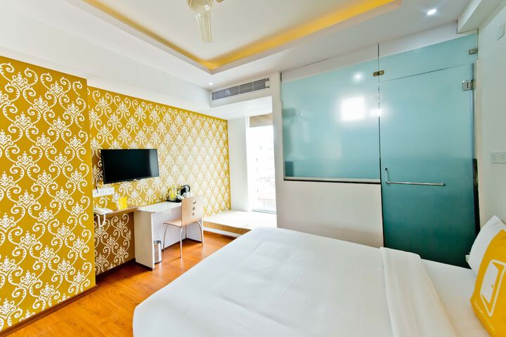 Room 5 of 40