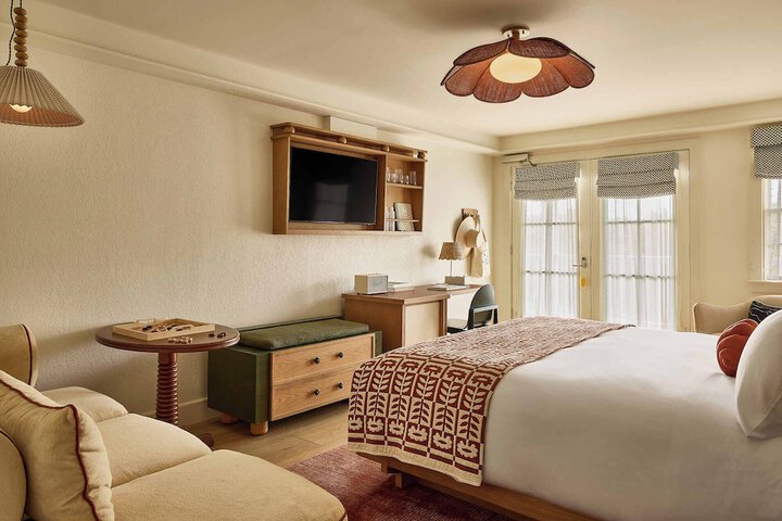Room 18 of 59