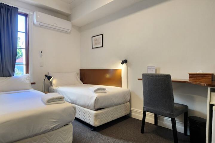 Room 13 of 51