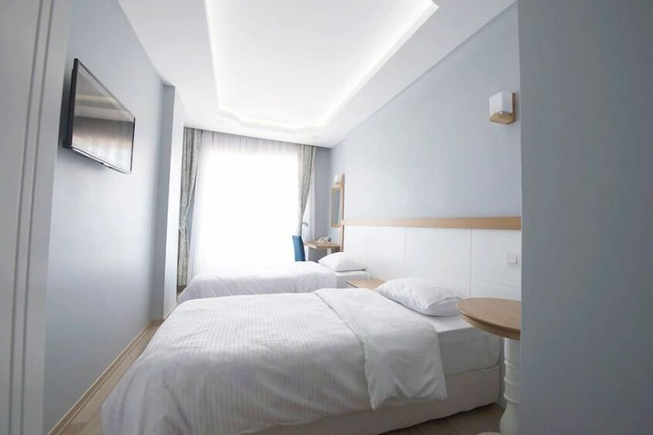 Room 5 of 21
