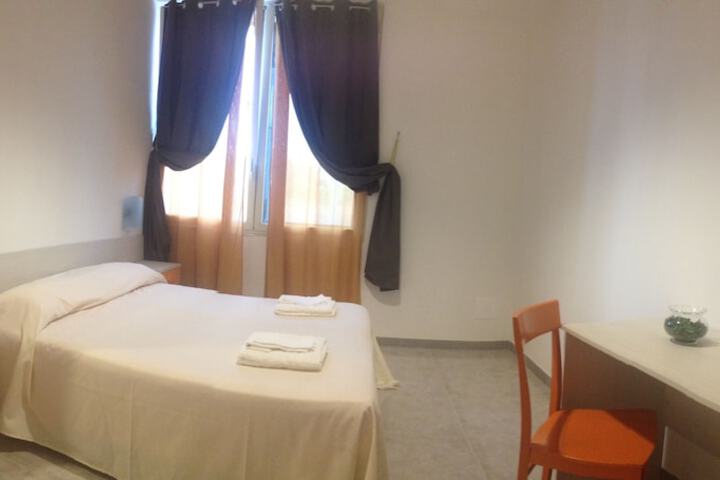 Room 18 of 32