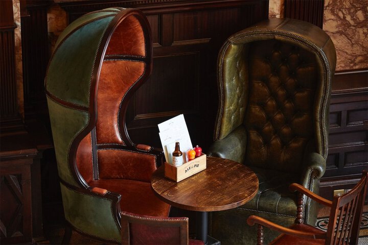 Lounge 62 of 72