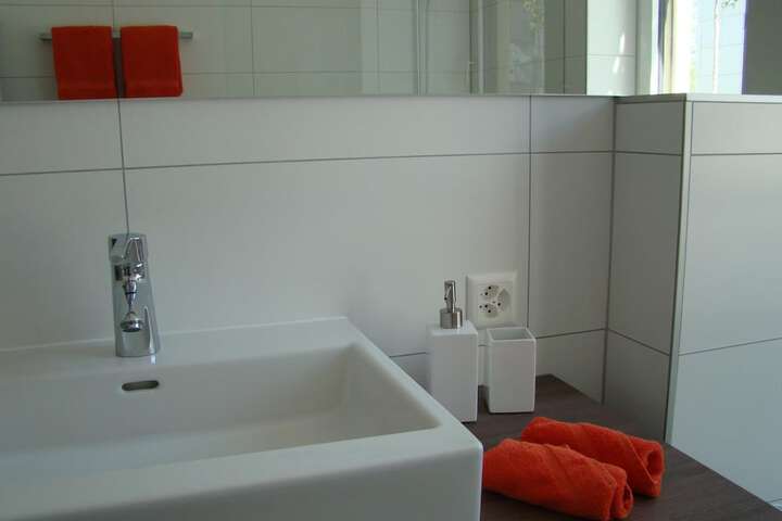 Room 14 of 25