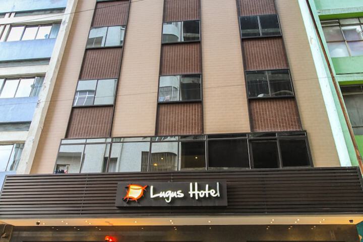 Hotel 2 of 31