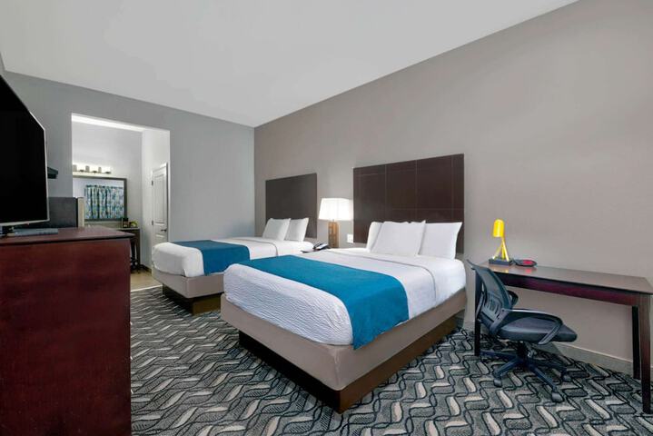 Room 8 of 26