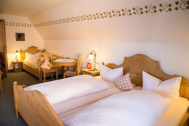 Room 14 of 69