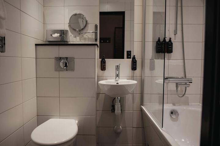 Room 41 of 88