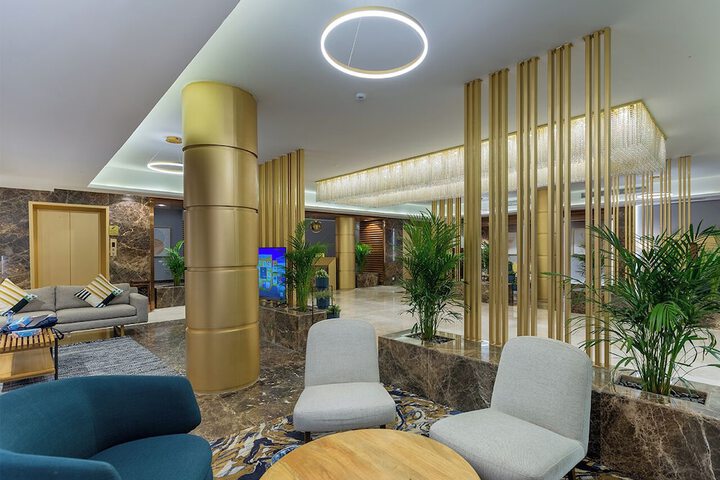 Hotel Interior 7 of 63