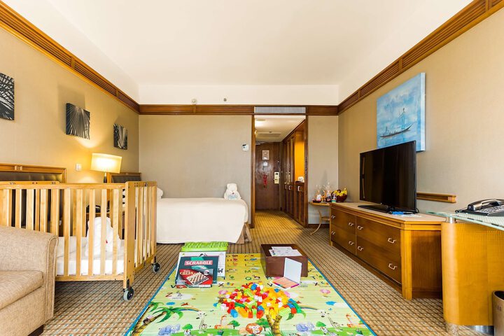 Room 19 of 81