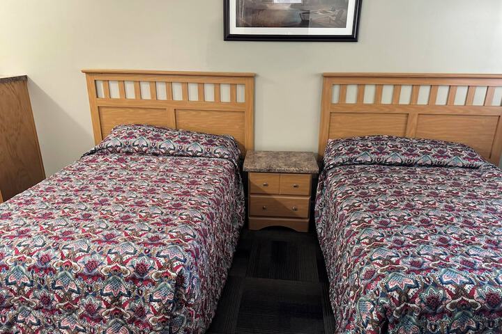 Basic 2 Double Beds (3 of 10)