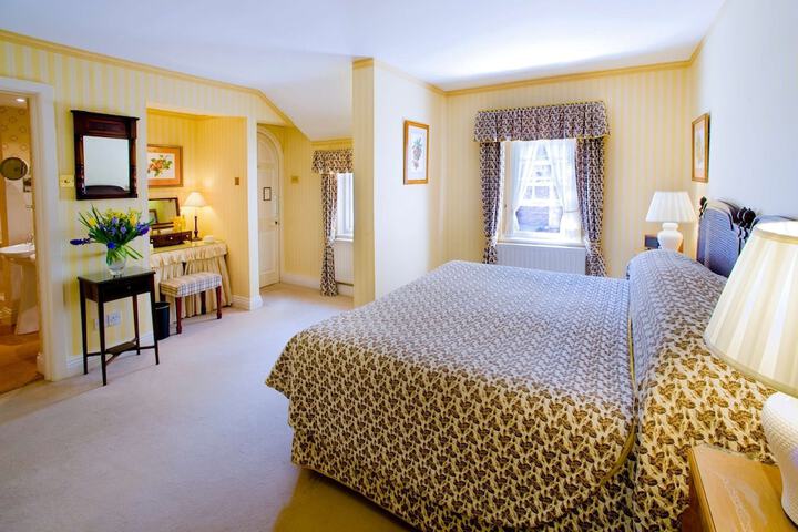 Room 5 of 48