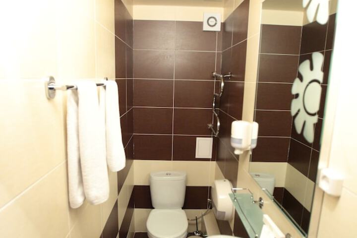 Room 67 of 125