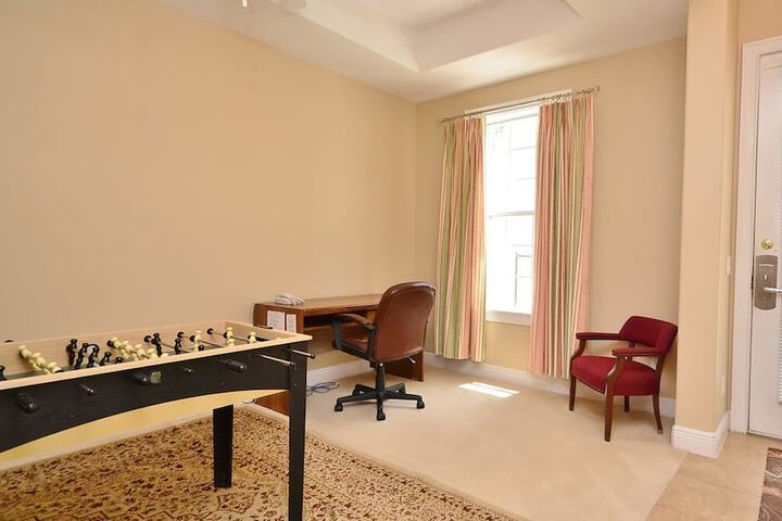 Room 57 of 108