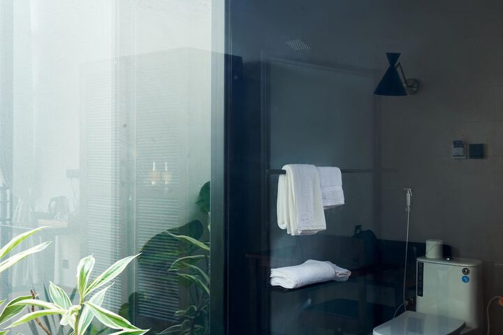 Room 7 of 23