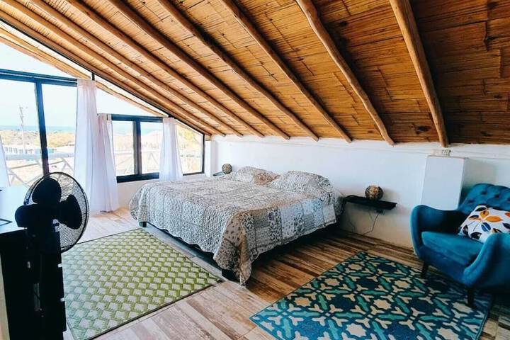 Room 9 of 48
