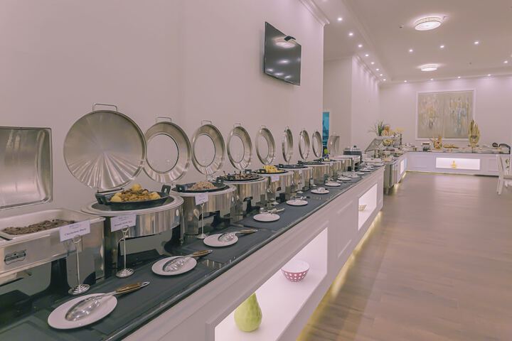 Dining 68 of 76