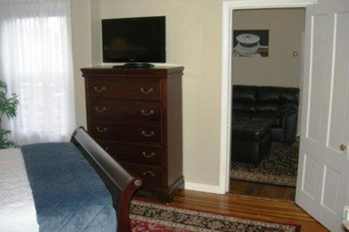 Room 11 of 13