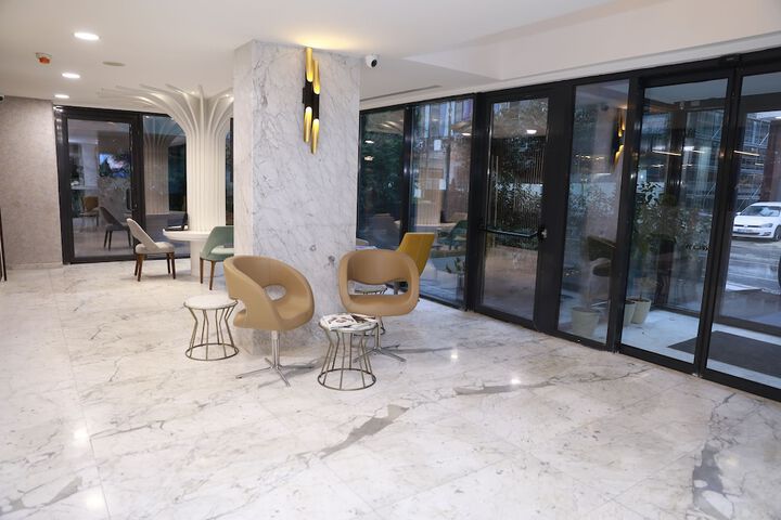 Hotel 4 of 40