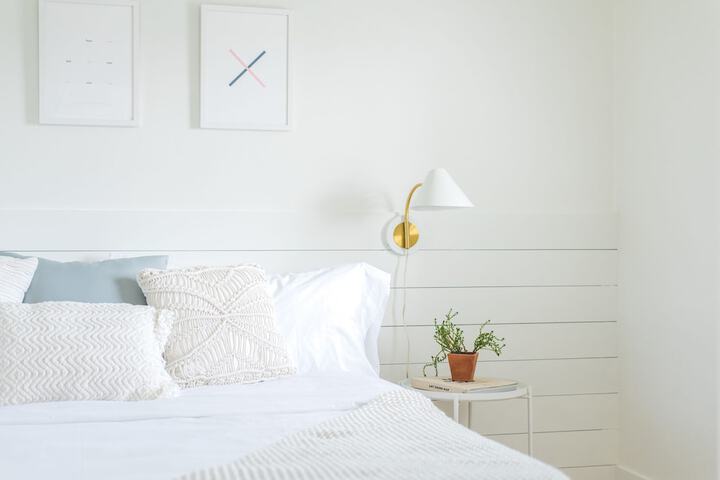 Studio 1 Queen Bed (4 of 19)