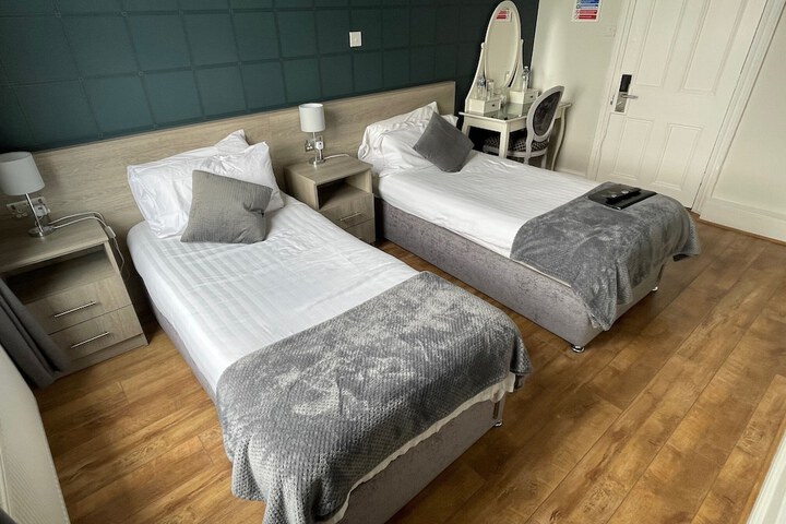 Room 30 of 67