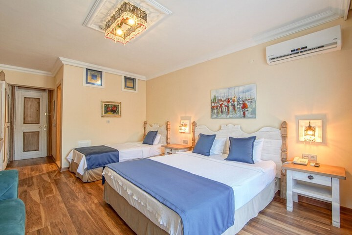 Room 8 of 21
