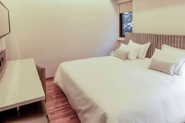 Room 10 of 57