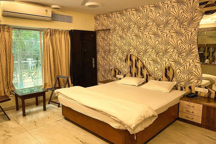 Room 8 of 29