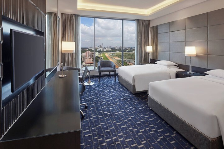 Room 11 of 52