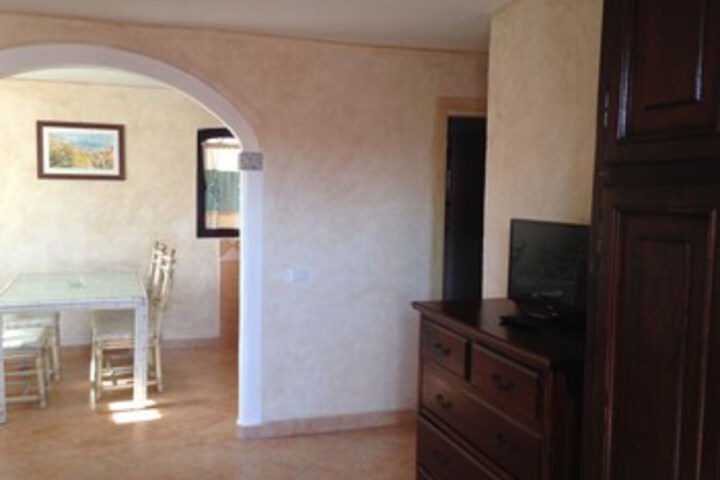Room 8 of 26