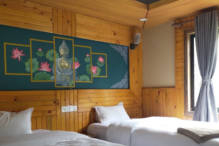 Room 4 of 51