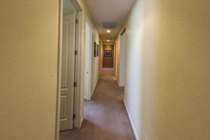 Ballroom/Hall 16 of 32