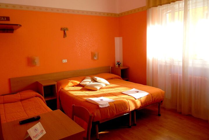 Room 3 of 51