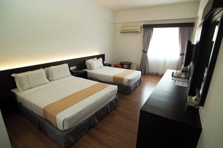 Room 6 of 20