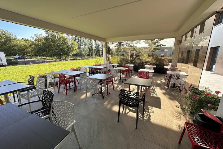 Terrace/Patio 25 of 46
