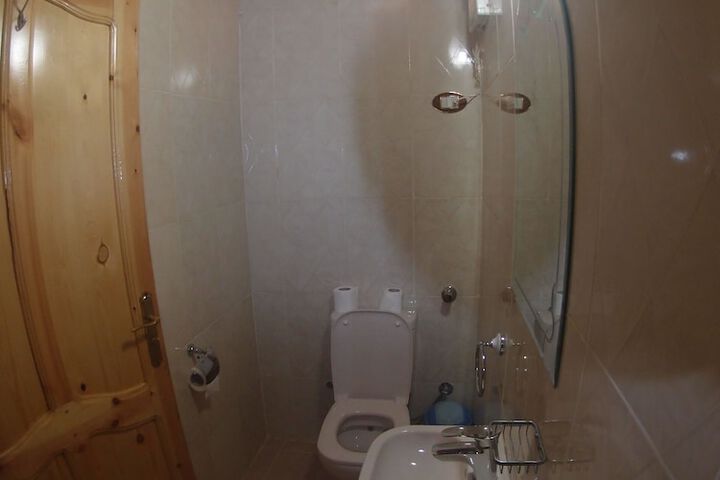 Room 16 of 43