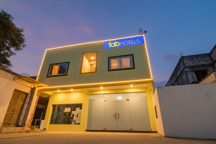 FabHotel Somnath - Ujjain Railway Station