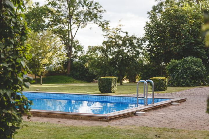 Pool 13 of 63