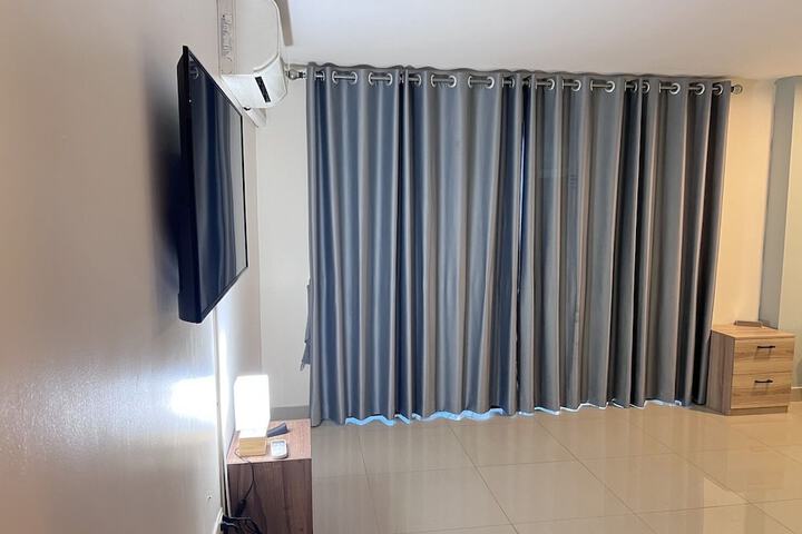 Room 9 of 29