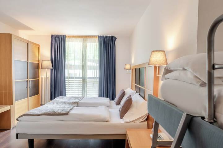 Room 2 of 23