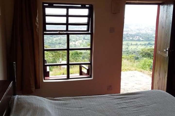Room 8 of 17