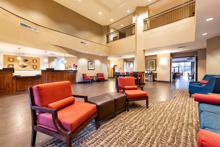 Hotel Interior 4 of 92