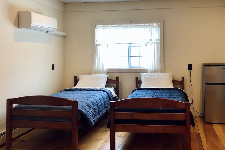 Room 38 of 77